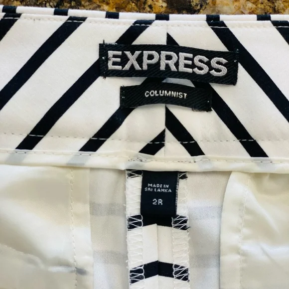 Women Express Pants - Picture 5 of 10